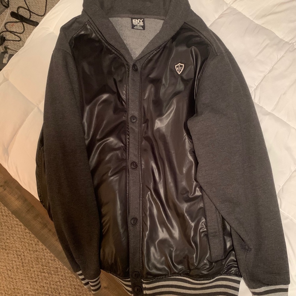 Never worn men’s light weight jacket